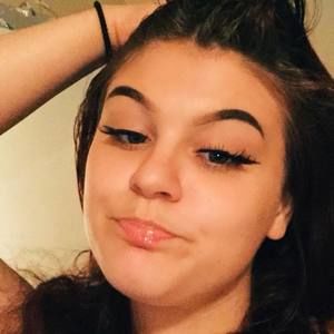 Meet your Posher, Destini